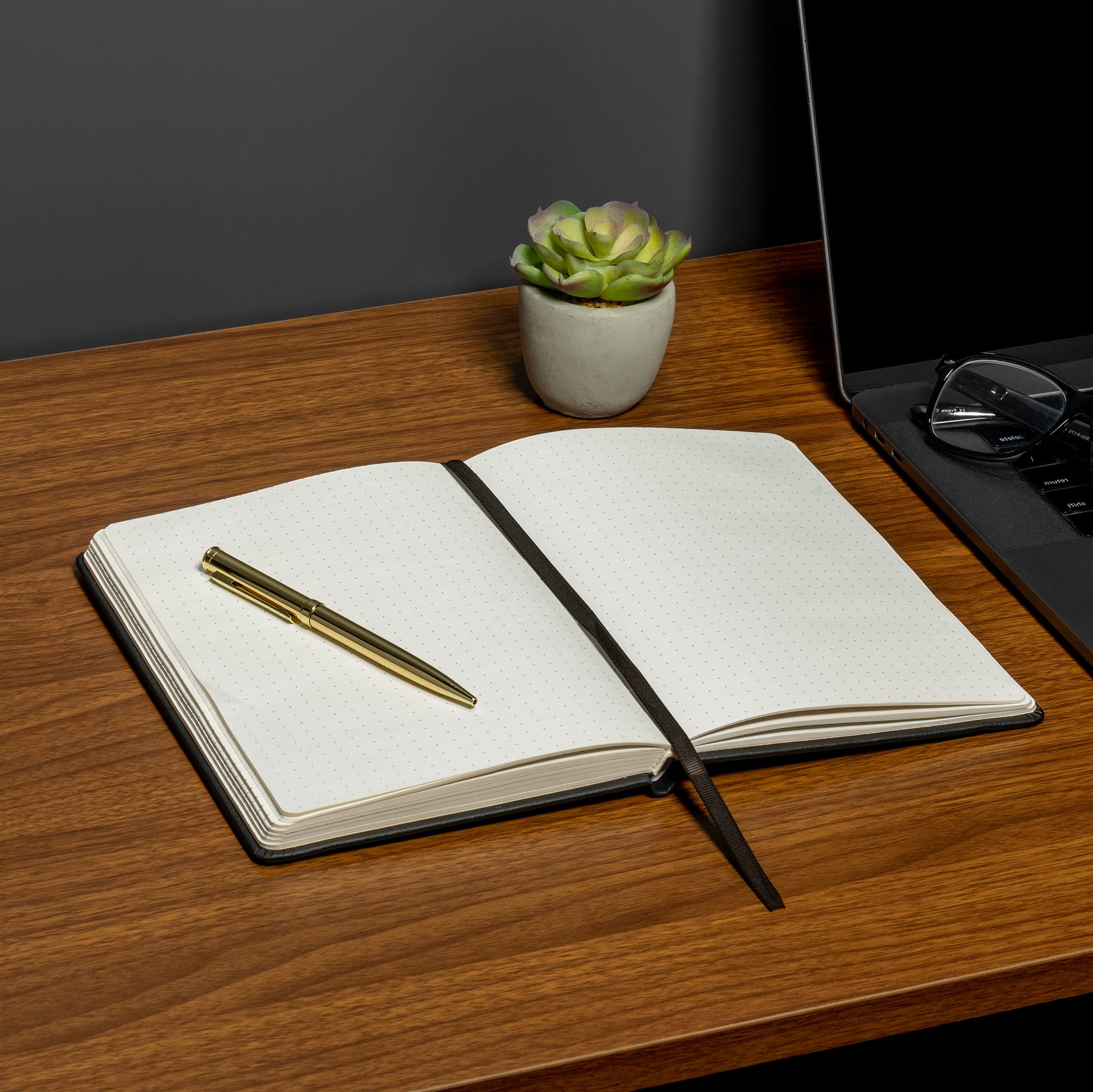 256 Dotted Ivory Pages