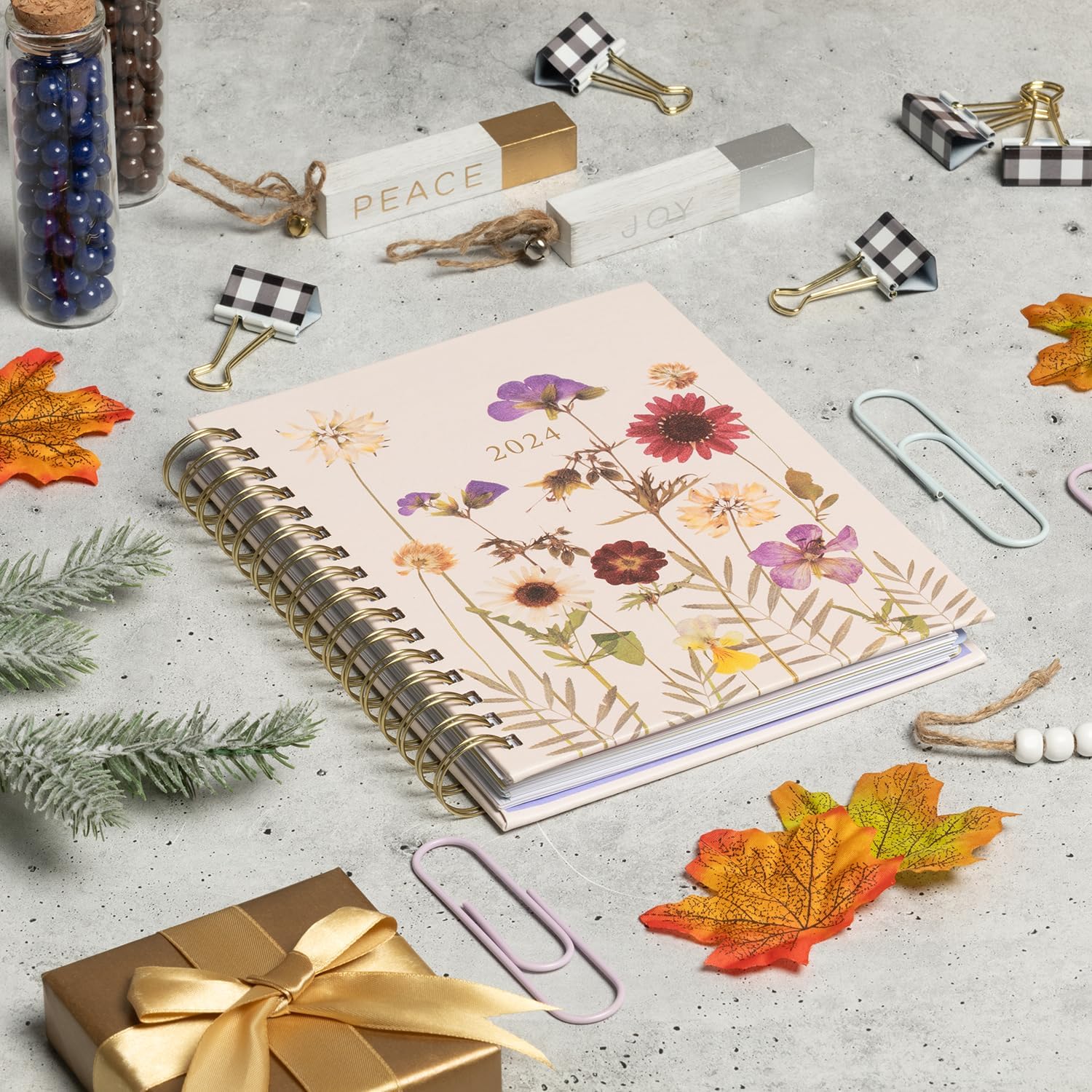 2024 Flowers Spiral Fun Planner