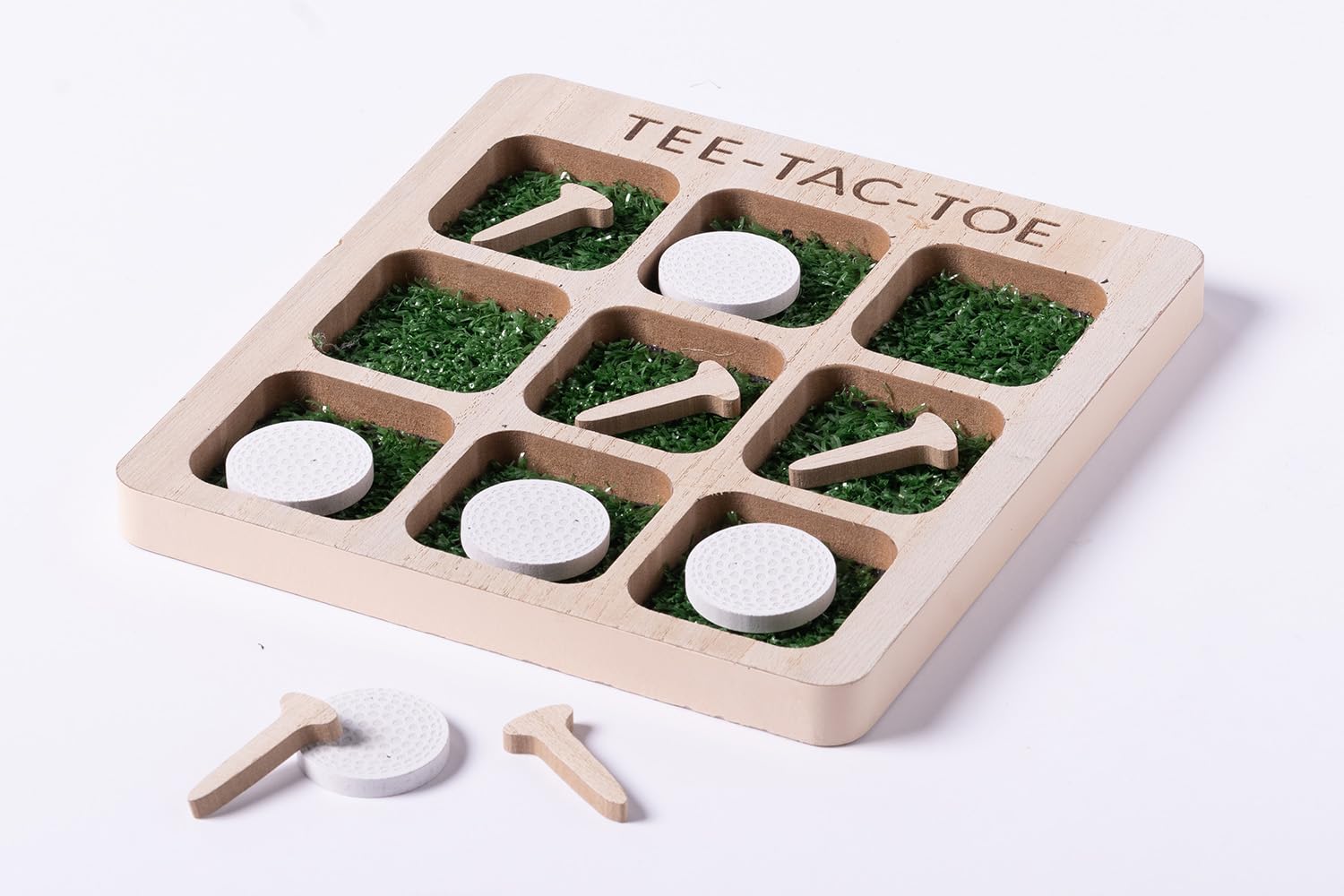 Golf Themed Wooden Table Top Decor Image